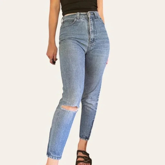 Vintage pinstriped designer jeans by Sergio Valente 24/25/26 XS - Picture 2 of 8